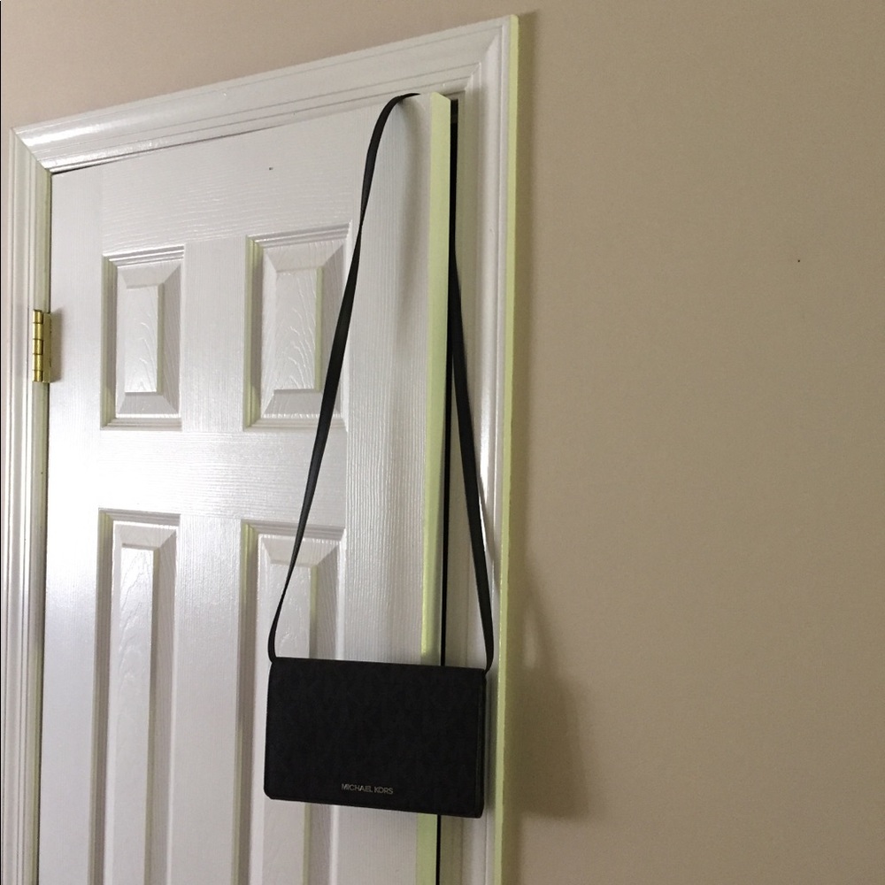 LAST ONE‼️Michael Kors Black Clutch, Crossbody Bag - Picture 7 of 15